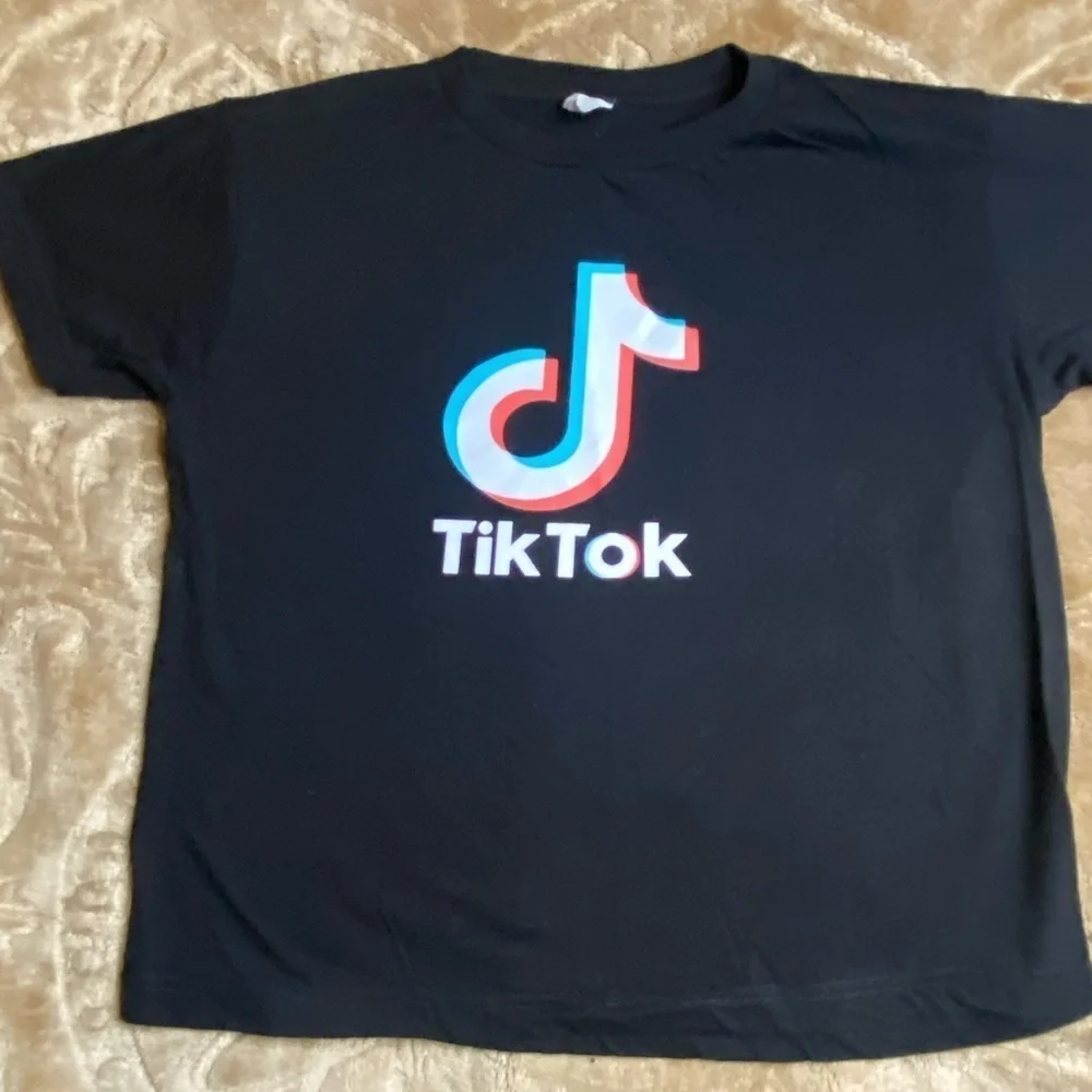 TikTok Youth Medium T-Shirt Crop TSM 100% Cotton